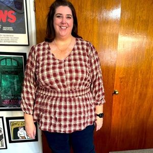Bloomchic size 30W, 6, 6X red plaid peplum babydoll style long sleeve v neck top